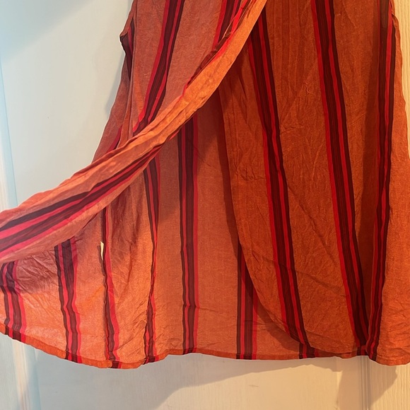 Lucky Brand Cross Back Top - Picture 4 of 4